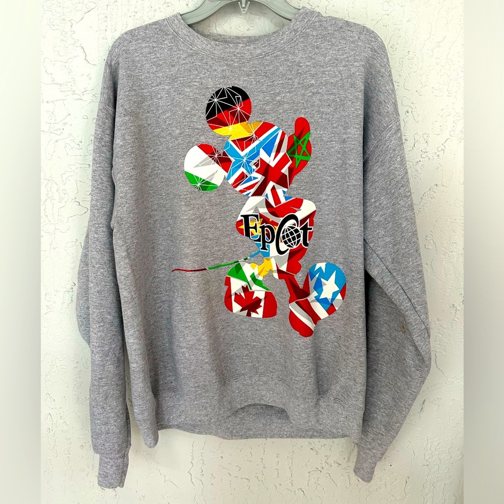 Disney Parks Mickey Mouse World Showcase Epcot Sweatshirt Gray with flags SZ M